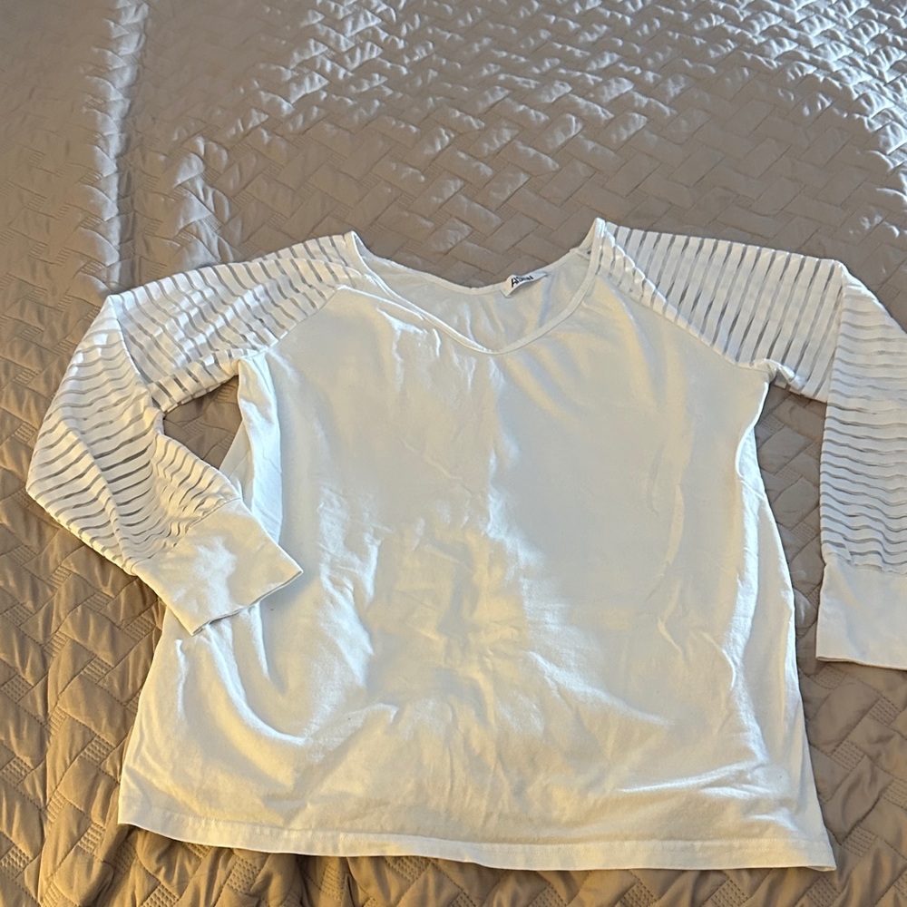 ASEW White Long-Sleeve V-Neck Women's Top with Sheer Stripe Sleeves size Large